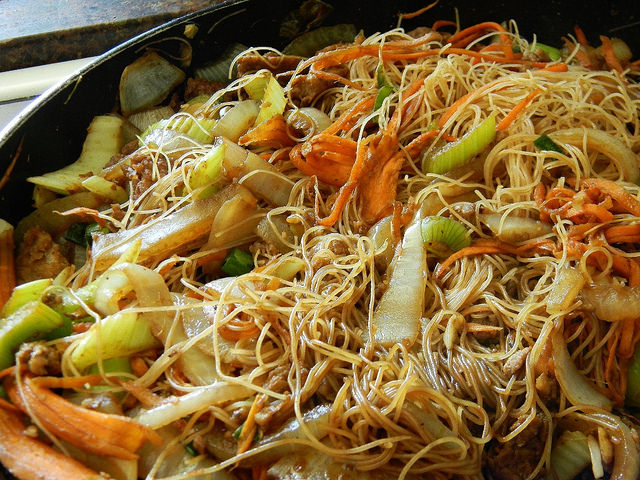 Valentines’ Day Special– Noodles with stir fried vegetables: Healthy recipe