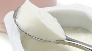 Eat curd or yoghurt for healthy skin and hair