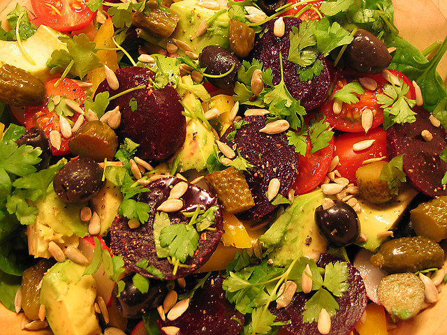 Healthy Beetroot and spinach salad