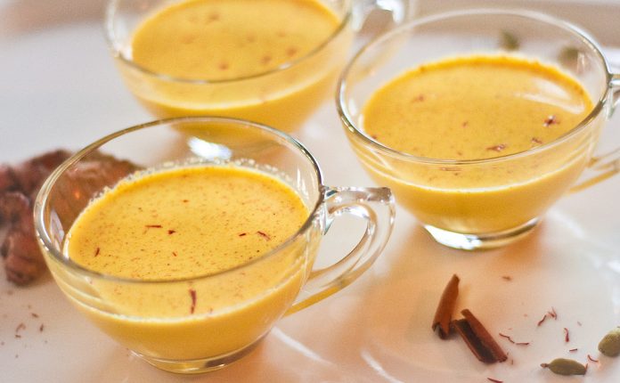 7 reasons drink turmeric milk or haldi doodh