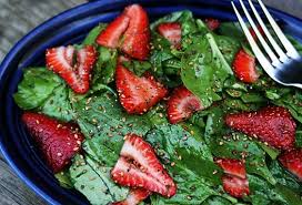 Healthy strawberry and lettuce salad for weight loss