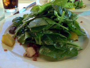 Health and nutritional benefits of spinach