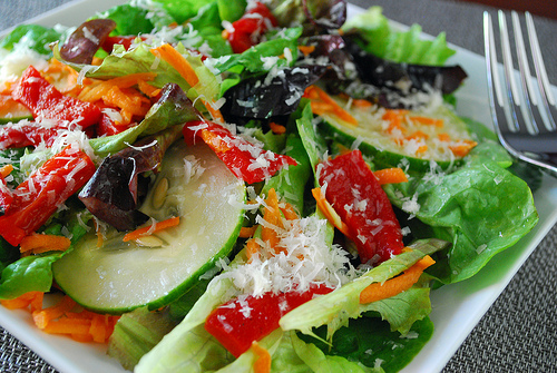5 yummy summer salads to keep you hydrated