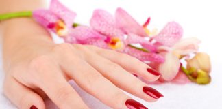 Easy and simple Tips for manicure at home
