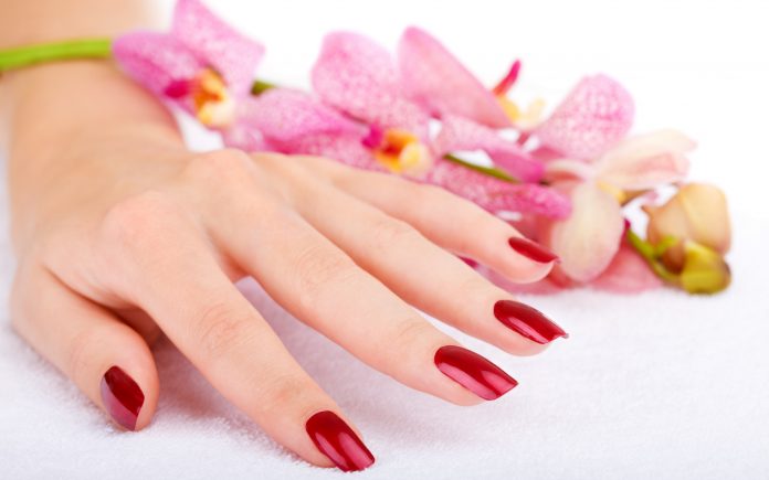 Easy and simple Tips for manicure at home