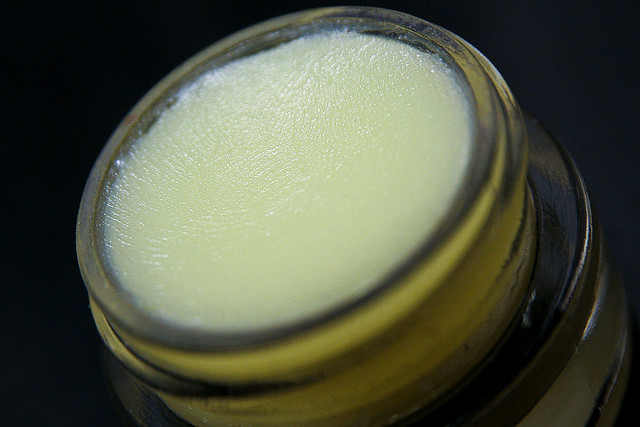 Simple and easy ways to make natural lip balm at home