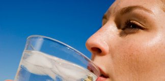 Warm water vs. cold water – which is better to drink?