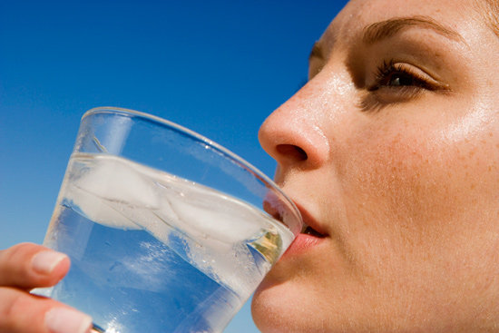 Warm water vs. cold water – which is better to drink?