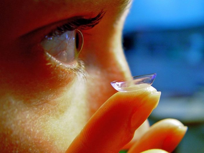 Health risks of contact lenses