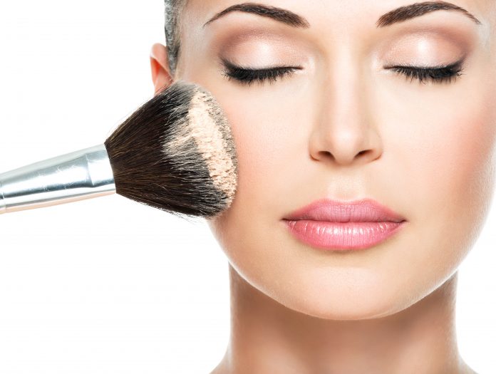 10 Best Makeup Tricks Every Woman Should Know
