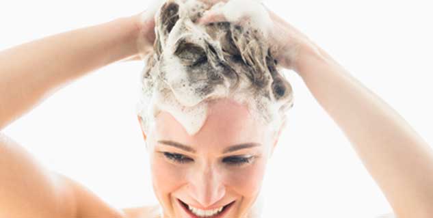 use Garlic shampoo to treat hair loss