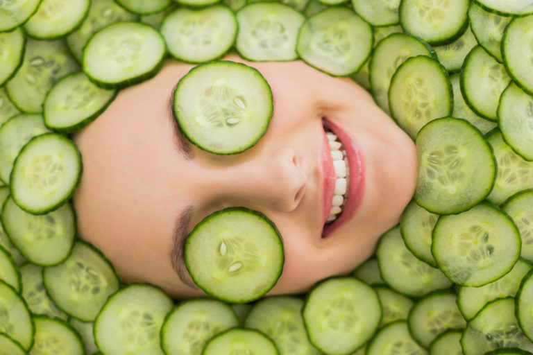 DIY Homemade Cucumber Cooling Spray