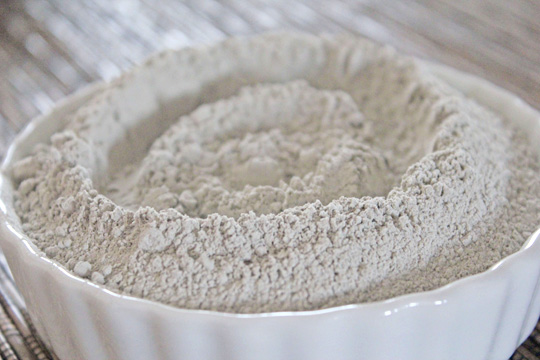 DIY Homemade Bentonite Clay Mask