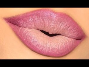 6 300x225 - How to Create Sombre ombre lip Make Up?