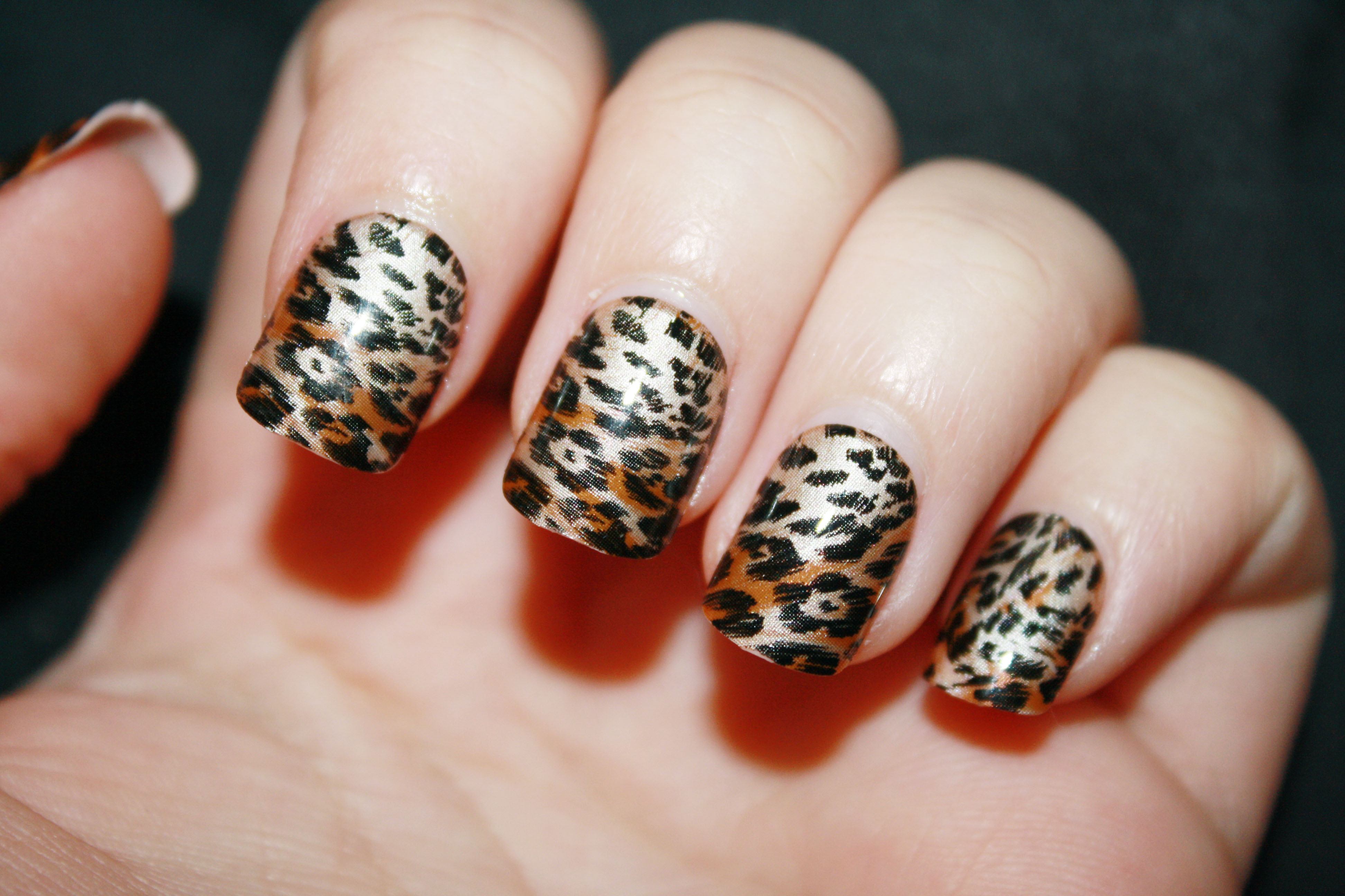 cheetah prints nail design