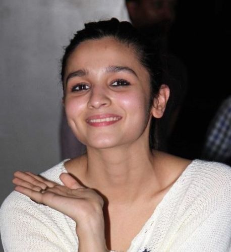 Alia Bhatt Without Makeup Pictures