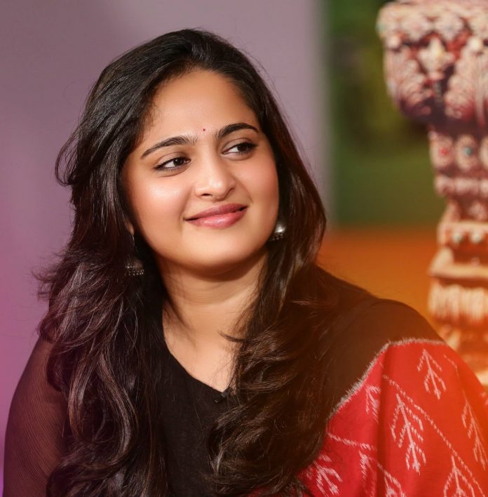 Basic Anushka Shetty’s Beauty Secrets REVEALED!