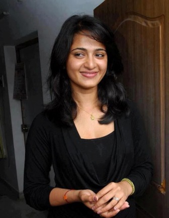 Anushka Shetty image in Black Shrug