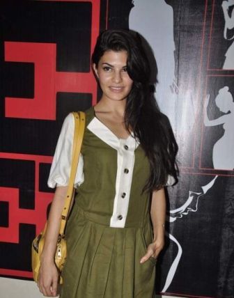 Caught at an event without makeup - Pictures Of Jacqueline Fernandez Without Makeup