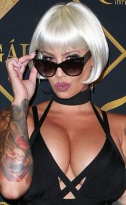 7 3 184x300 - Short and stunning hair styles  Of Amber Rose Hair