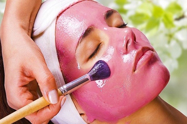 Homemade Flower Face Packs For Skin Lightening