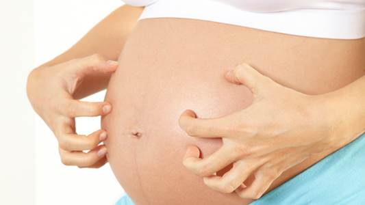 Simple Tips for pregnant women to get rid of prickly heat during summer