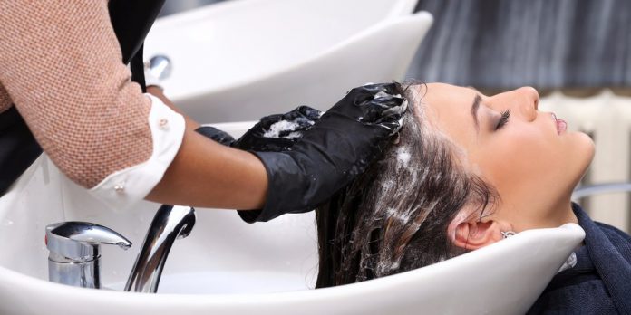 Benefits of Adding Salt to your Shampoo