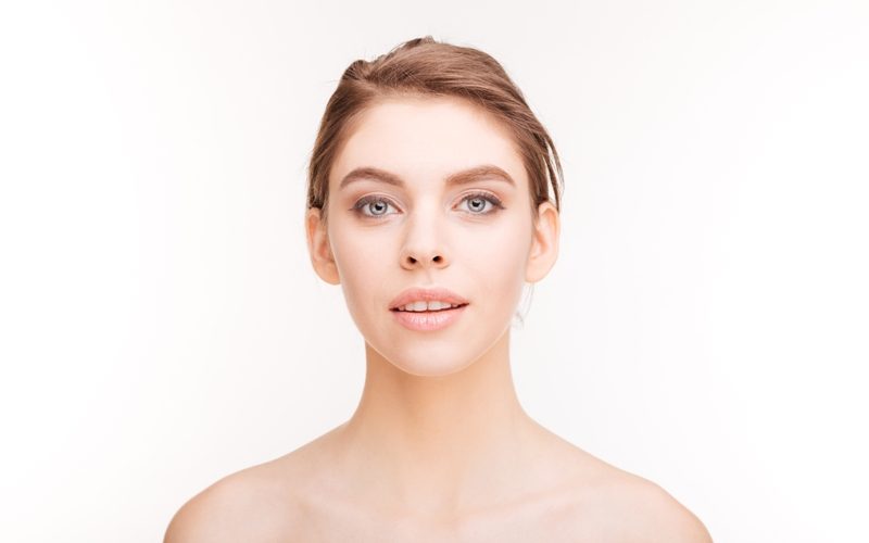 9 ways to keep your skin looking young