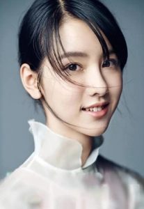 qkWdDc 207x300 - Top 30 Beautiful Chinese Girls