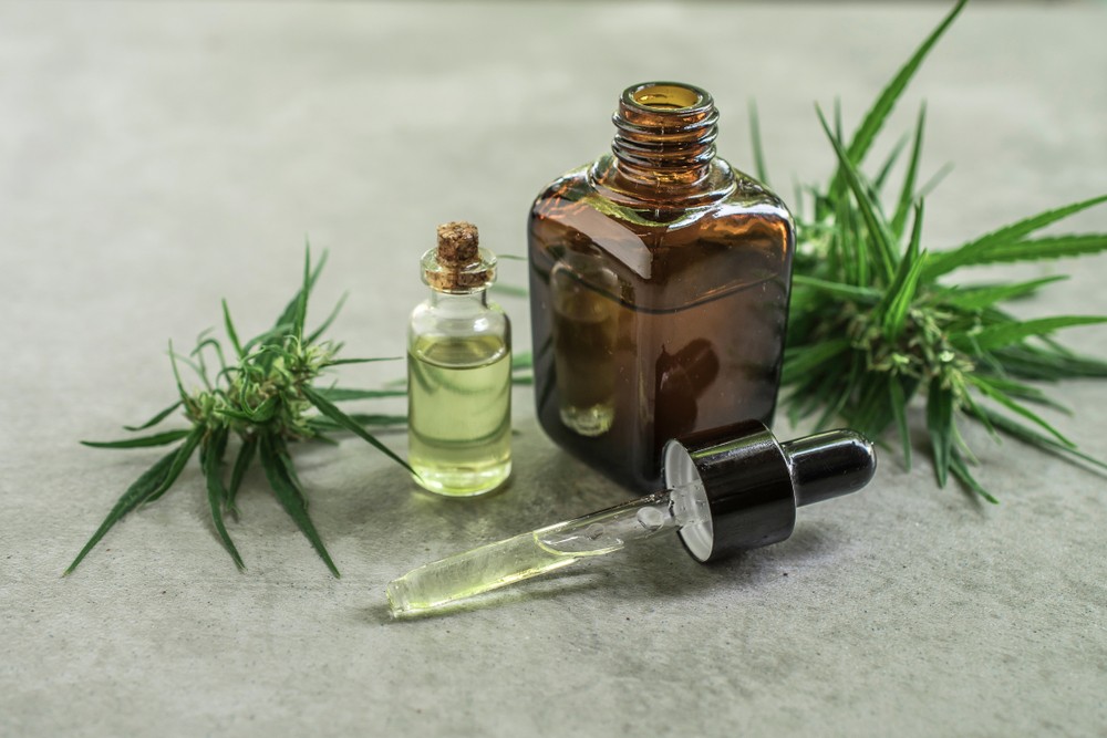 10 Surprising Benefits of Cannabis Essential Oil