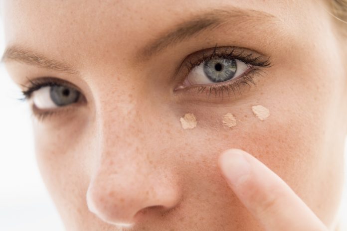 How to Apply Concealer?