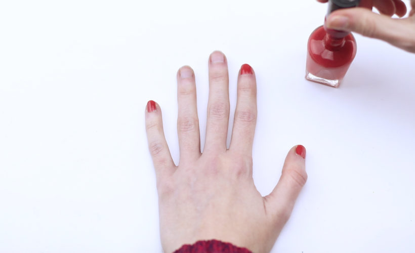 5 WAYS TO DRY NAIL POLISH QUICKLY 5 WAYS TO DRY NAIL POLISH QUICKLY