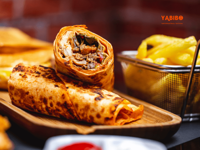 15 Yummy Street Food of India Everyone Must Try