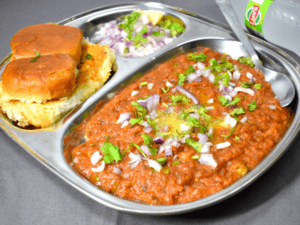 15 Yummy Street Food of India Everyone Must Try