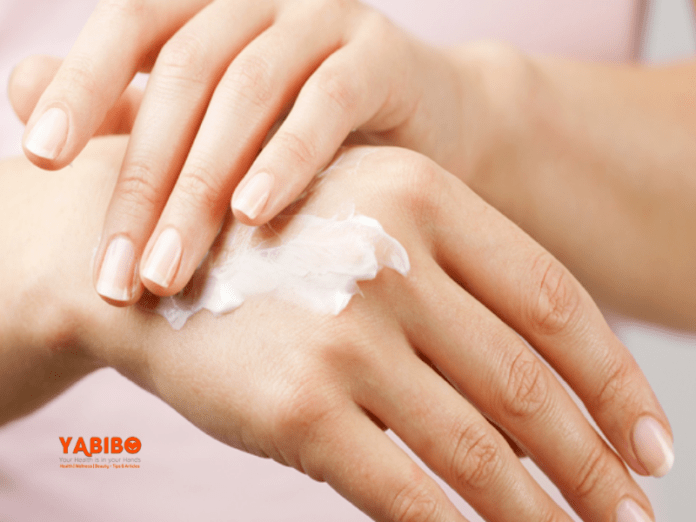 7 Home Remedies for Dry Skin on Hands