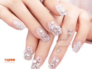 5 Trendy and Gorgeous Nail Art for Brides to be Adored