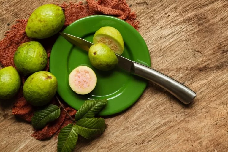 Guavas : A Culinary Delight with Endless Health Benefits