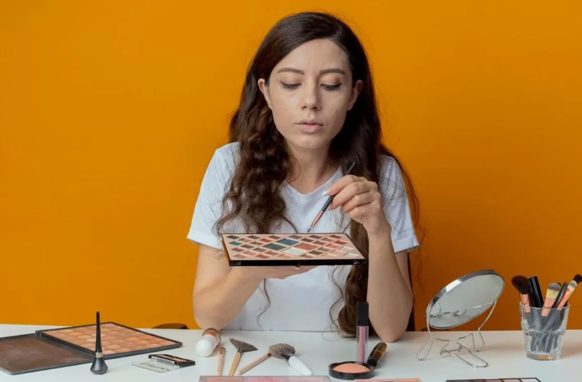 No More Confusion! Beginner Makeup Steps in the Right Order